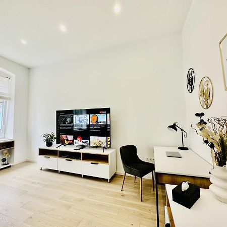 Clever Studio Near Central Shopping Center Cluj-Napoca Extérieur photo