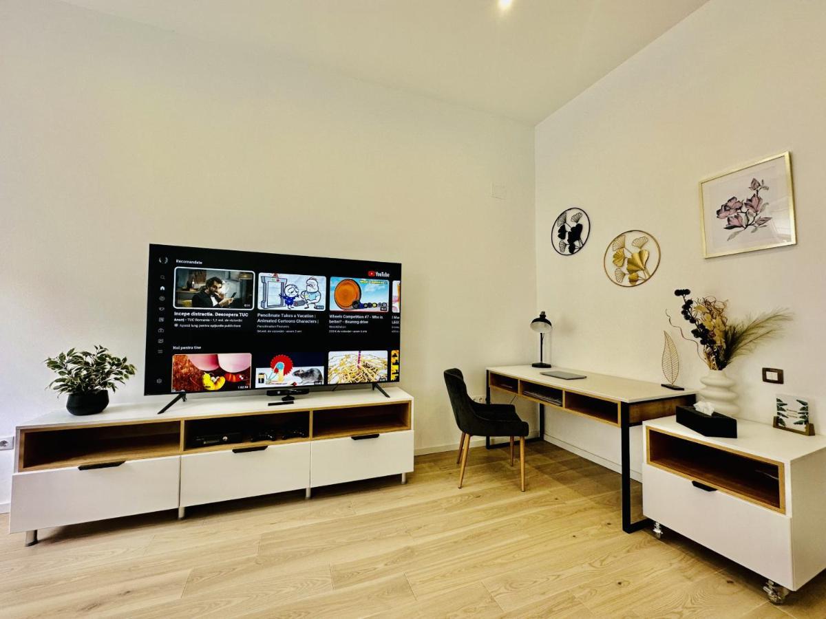 Clever Studio Near Central Shopping Center Cluj-Napoca Extérieur photo